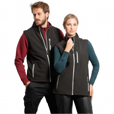 Logotrade Geschäftsgeschenke das Foto: Nevada Softshellbodywarmer Unisex