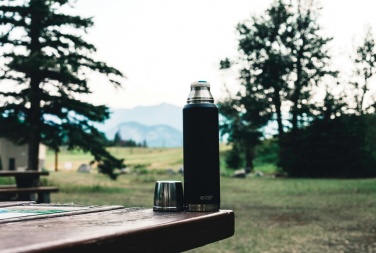Logotrade Firmengeschenke das Foto: Swiss Peak Elite  1l Kupfer Vakuum Flasche