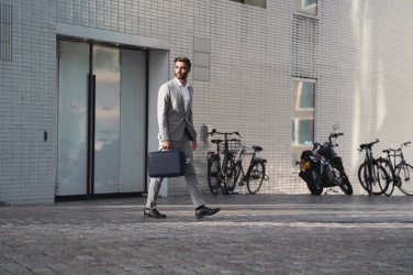 Logotrade Geschäftsgeschenke das Foto: Bobby Bizz Anti-Diebstahl Rucksack & Aktentasche