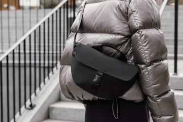 Logotrade Werbeartikel das Foto: VINGA Baltimore RCS Sling-Bag