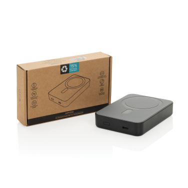 Logotrade Firmengeschenke das Foto: Amporia 10.000mAh magnetische Powerbak aus RCS rec. ABS