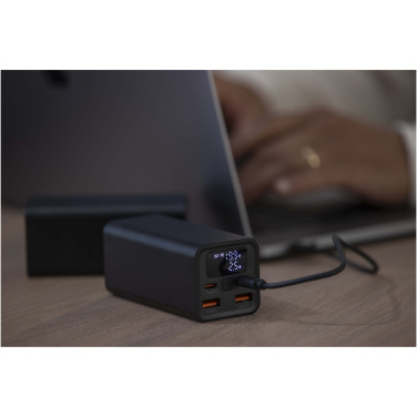 Logotrade Firmengeschenke das Foto: Acamar 70 W 20.000 mAh Laptop Powerbank aus recyceltem Aluminium