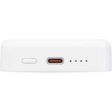 Logotrade Firmengeschenke das Foto: Acrab 15 W 10.000 mAh magnetische kabellose Powerbank mit 20 W PD aus recyceltem Kunststoff