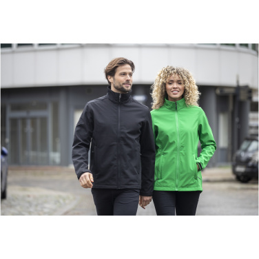 Logotrade Werbegeschenke das Foto: Maxson Softshelljacke für Damen