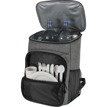 Logotrade Werbeartikel das Foto: Tundra GRS recycelter Picknickkühlrucksack mit Besteckset 20L