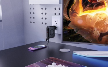 Logotrade promotional product image of: Urban Vitamin Oxnard 5 in 1 65W universal charger