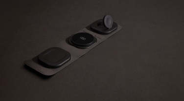 Logotrade promotional merchandise picture of: Swiss Peak RCS rplastic 3-in-1 wireless 15W travel charger