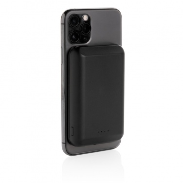 Logotrade promotional giveaway image of: Magnetic 5.000 mAh 5W wireless powerbank