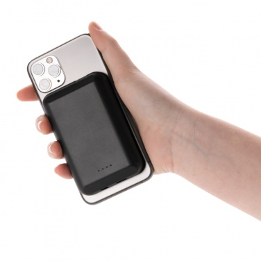 Logotrade business gifts photo of: Magnetic 5.000 mAh 5W wireless powerbank