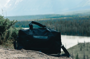 Logotrade business gifts photo of: Swiss Peak AWARE™ RPET Voyager weekend bag