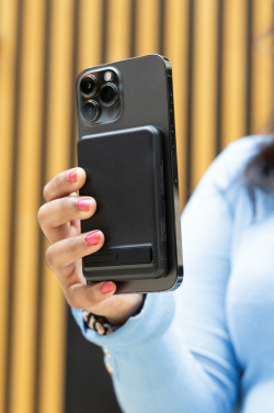 Logo trade corporate gifts picture of: Zen RCS rplastic 5000 mah 5W magnetic bamboo powerbank