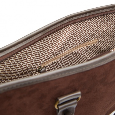 Logotrade ärikingituse foto: VINGA Hunton arvutikott