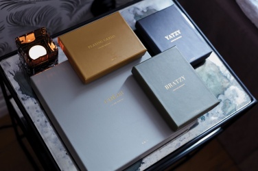 Logo trade reklaamkingituse pilt: VINGA Bratzy kohvilauamäng