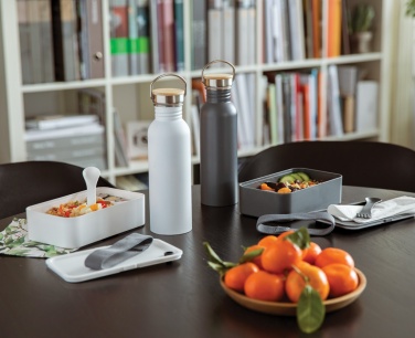 Logo trade ärikingitused foto: PP lõunakarp sporgiga