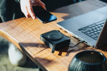 Logo trade ärikingid foto: Urban Vitamin Oxnard 5 in 1 65W universaalne laadija