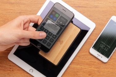 Logotrade reklaamkingi foto: RCS taaskasutatud plastist 8000 mAh juhtmevaba akupank