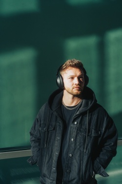 Logotrade ärikingitused pilt: Urban Vitamin Cupertino RCS rplast ANC kõrvaklapid