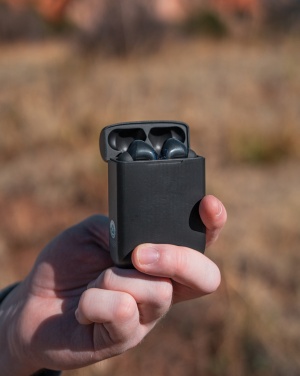 Logotrade meened pilt: Skywave RCS taaskasutatud plastist päikesepatareid