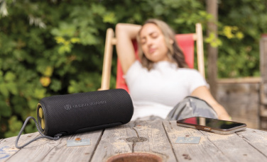 Logo trade reklaamkingid foto: Urban Vitamin Pacific Grove RCS rplastist 30W kõlar IPX7