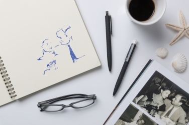 Logo trade reklaamkingitused foto: X3 must sile puutepliiats