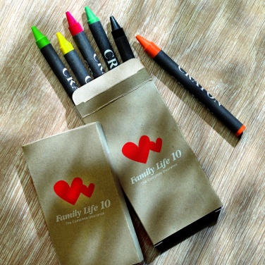 Logo trade ärikingituse pilt: Karbis 6 vahapliiatsit kriidid