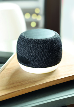 Logo trade meened foto: 15W juhtmevaba laadijaga kõlar LISTOO+