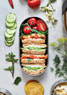 Logo trade firmakingituse pilt: Black+Blum roostevabast terasest toidukarp