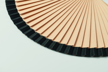 Logotrade ärikingid pilt: Puidust lehvik