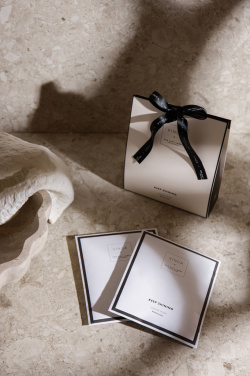 Logotrade firmakingituse foto: VINGA x TGL lõhnastatud kotike