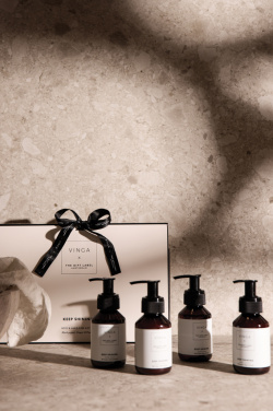 Logotrade reklaamkingitused pilt: VINGA x TGL keha- ja kätehoolduskomplekt