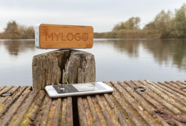 Logo trade mainoslahjat tuotekuva: Langaton Nevada-bambukaiutin 3 W