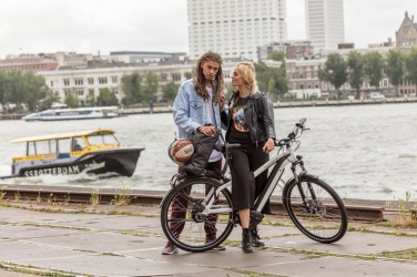 Logo trade liikelahjat mainoslahjat kuva: Urban Lite -varkaudenestoreppu