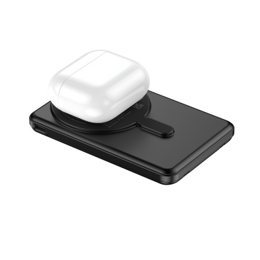 Logotrade mainoslahja tuotekuva: Urban Vitamin Redwood 5in1 5000mah 20W PD tehopankki