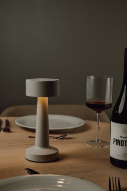 Logo trade mainoslahja ja liikelahja tuotekuva: VINGA Maris RSC  -pöytävalaisin kierrätettyä muovia