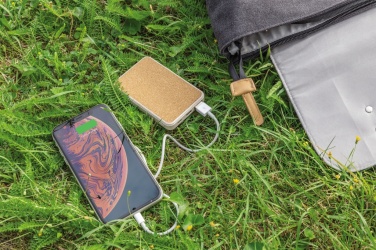 Logotrade firminės dovanos nuotrauka: Kamštienos ir kviečių 5 000 mAh kišeninis maitinimo blokas