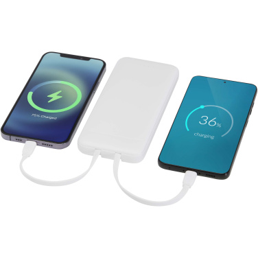 Logotrade reklaminės dovanos nuotrauka: „Adhil“ 10 000 mAh 10 W perdirbto plastiko išorinė baterija su 2 integruotais laidais