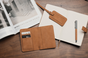 Logotrade ziemassvētku dāvanas foto: VINGA Bosler RCS RFID pases vāks