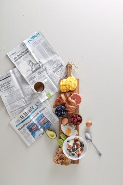 Логотрейд бизнес-подарки картинка: Длинная сервировочная доска VINGA Buscot