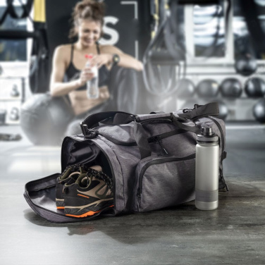 Лого трейд бизнес-подарки фото: Дорожная и спортивная сумка ARARAT Schwarzwolf