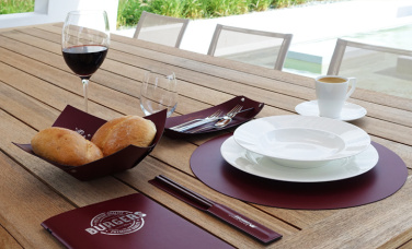 Логотрейд pекламные продукты картинка: Подкладка на стол 1041094