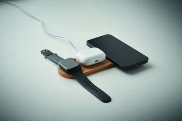 Логотрейд pекламные подарки картинка: 3 in 1 15W wireless charger