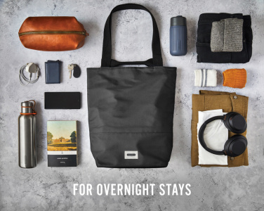 Логотрейд pекламные продукты картинка: Черная термосумка-тоут/холодильник Blum 16 л