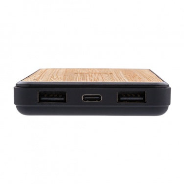 Logotrade profilprodukter bild: 8.000 mAh powerbank m. trådlös laddning RCS plast