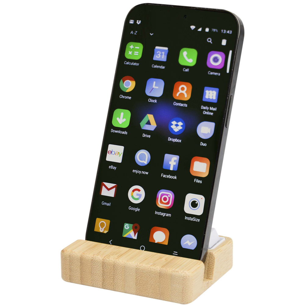 Logotrade reklamprodukter bild: Algol telefonställ och fidget-leksak av återvunnen plast med detaljer i bambu