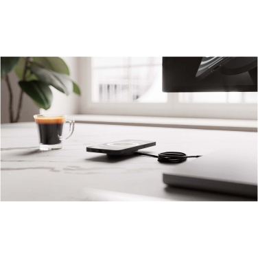 Logotrade profilprodukter bild: Zens Pro 1 15 W trådlös laddare